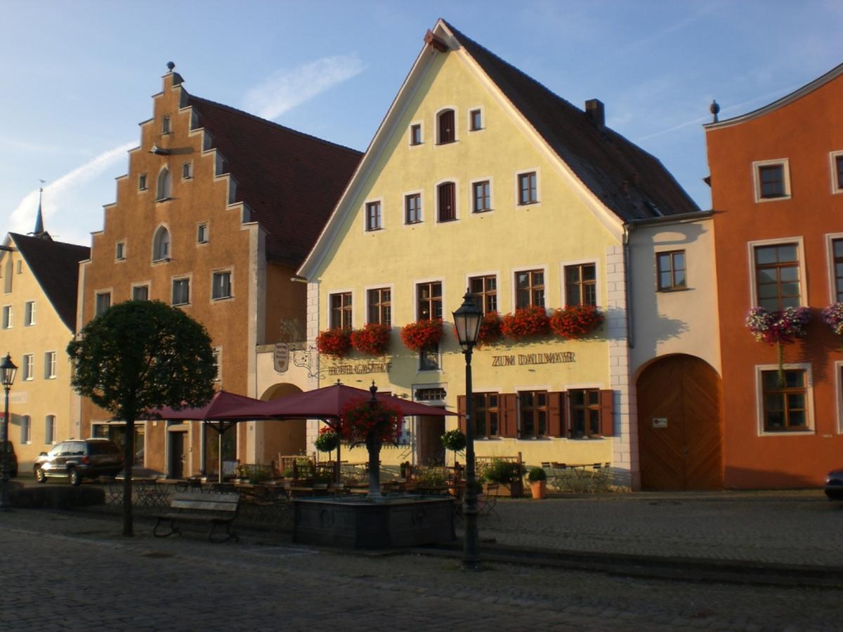 Zum Dallmayr Hotel Garni Berching Dış mekan fotoğraf